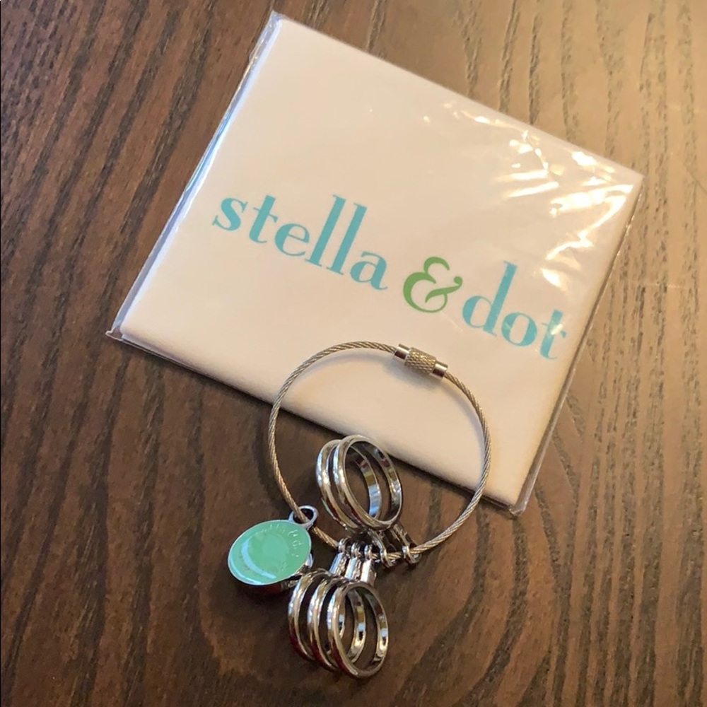 Stella & Dot Cleaning Cloth & Ring Sizer